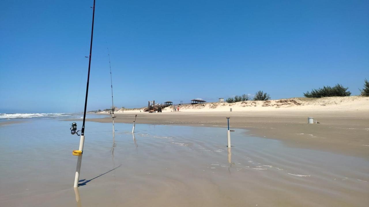 A Casa Amarela - Conforto E Tranquilidade Proximo Ao Mar Balneario Gaivota エクステリア 写真