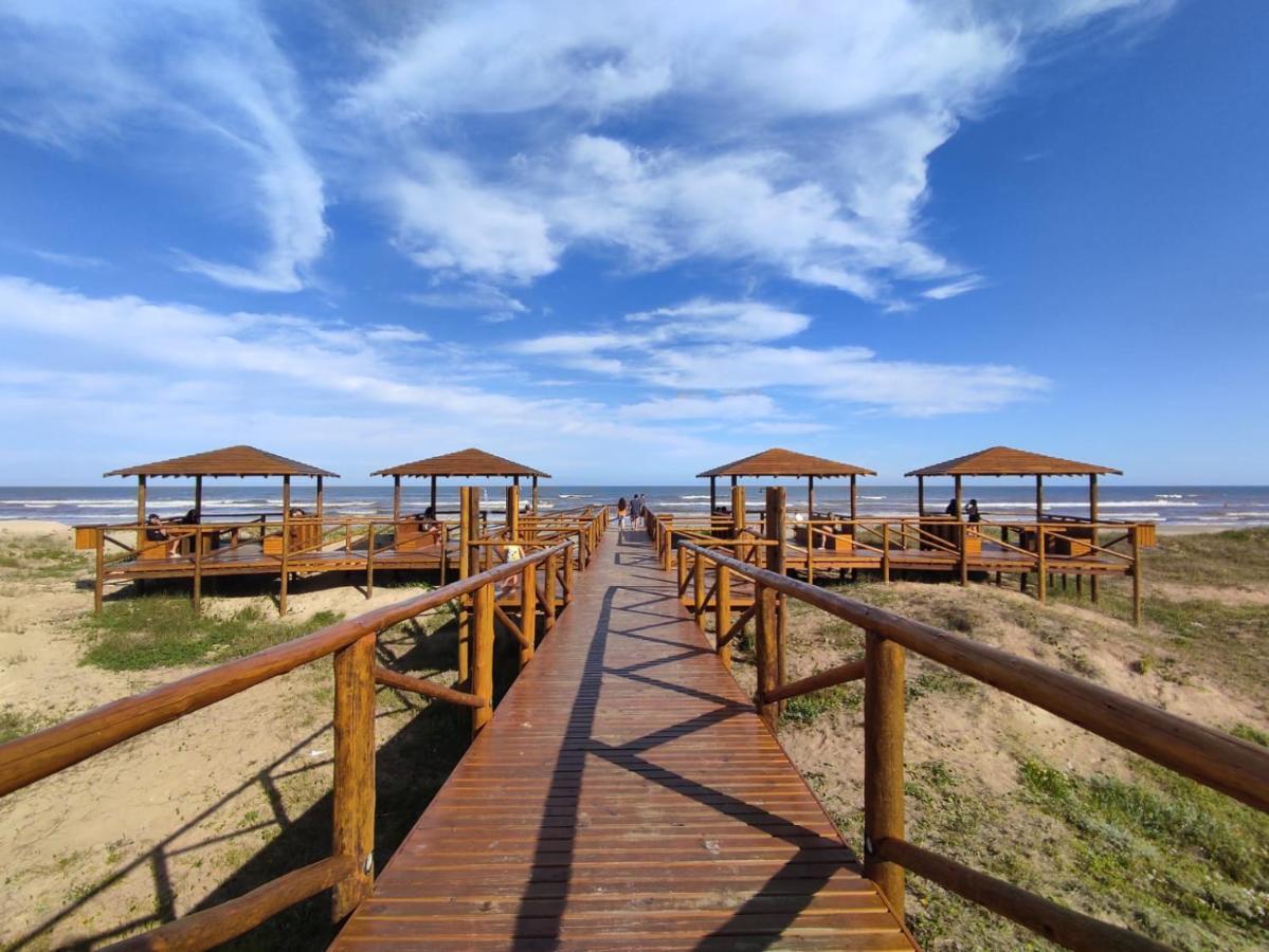 A Casa Amarela - Conforto E Tranquilidade Proximo Ao Mar Balneario Gaivota エクステリア 写真